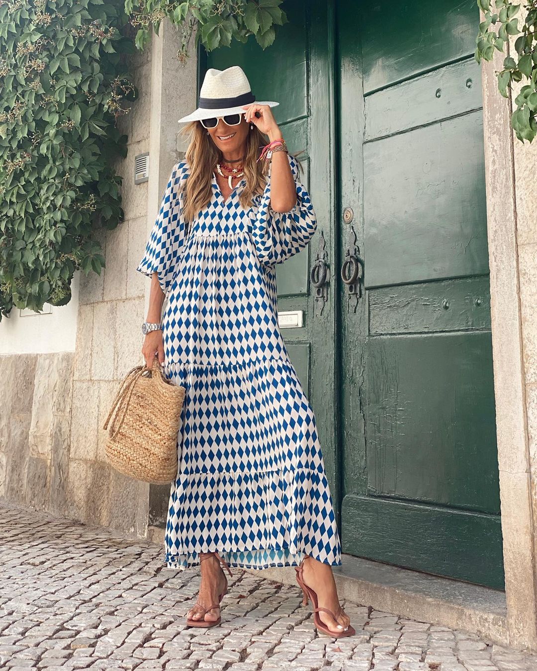 Robe Maxi Élégante – Charme Intemporel & Silhouette Fluide