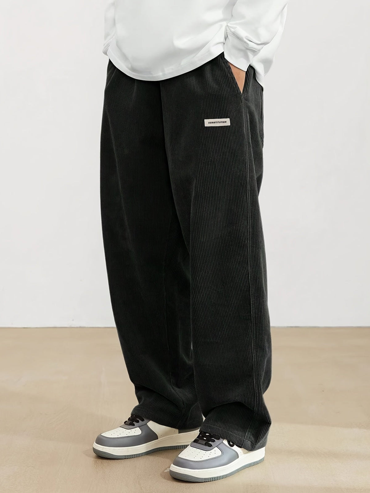 Pantalon Homme Côtelé à Coupe Large