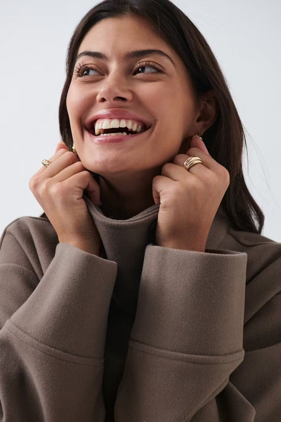 Veste Courte Femme | Élégante et Minimaliste avec Col Montant