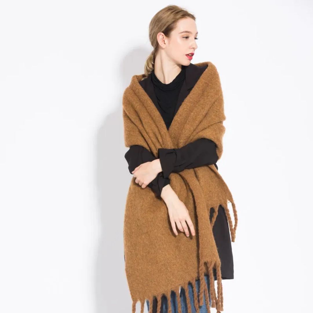 Écharpe Oversized Femme à Franges | Douceur Luxueuse et Style Élégant