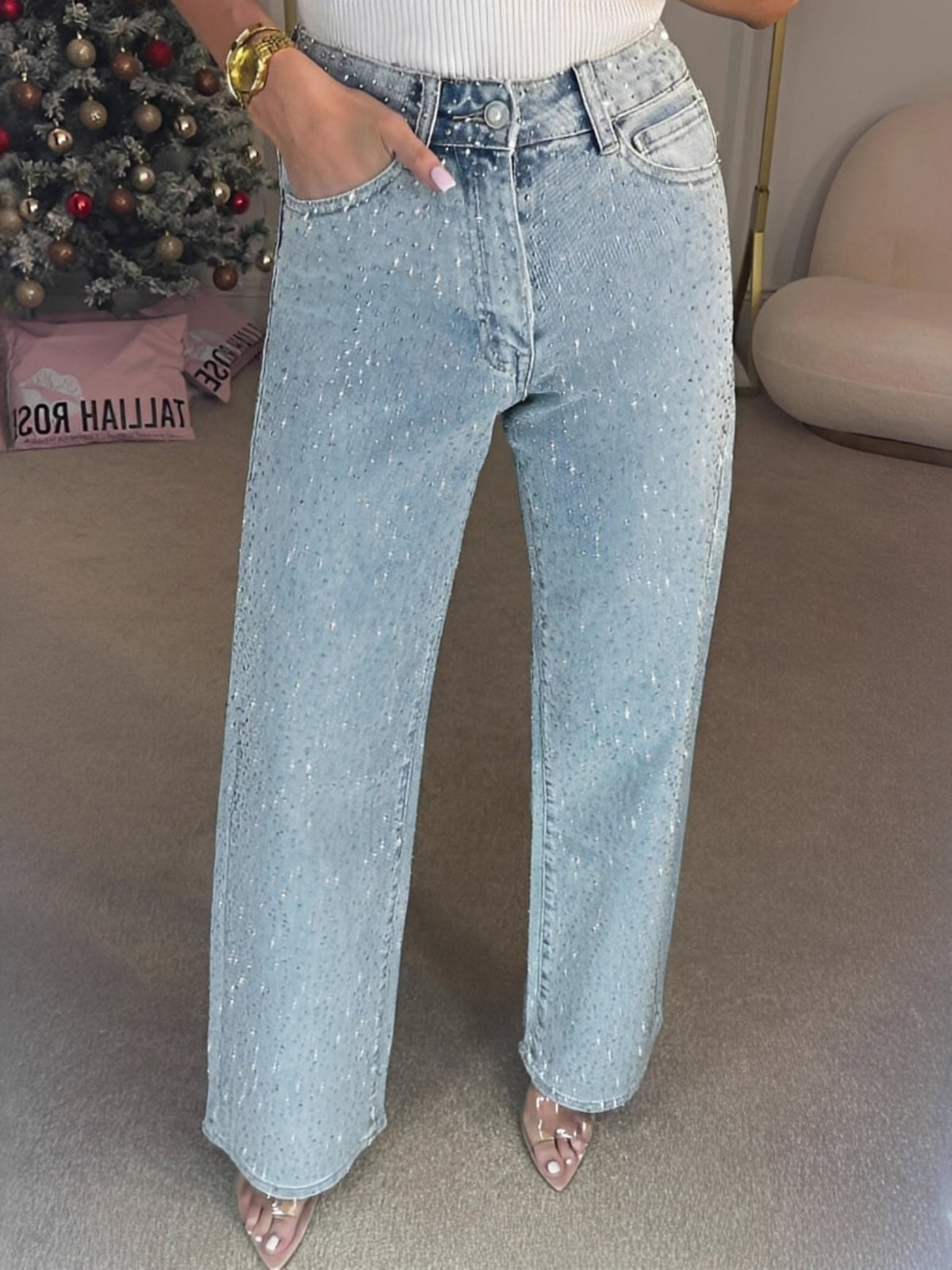 Jean Femme Taille Haute avec Effet Brillant – Élégance Moderne et Look Tendance