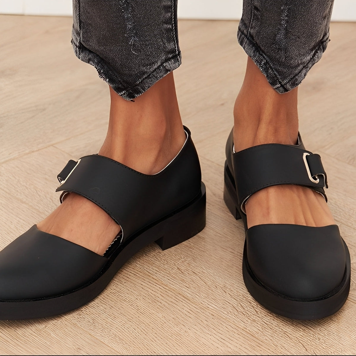 Chaussures Femme Mary Jane avec Boucle – Élégance Classique et Confort Quotidien