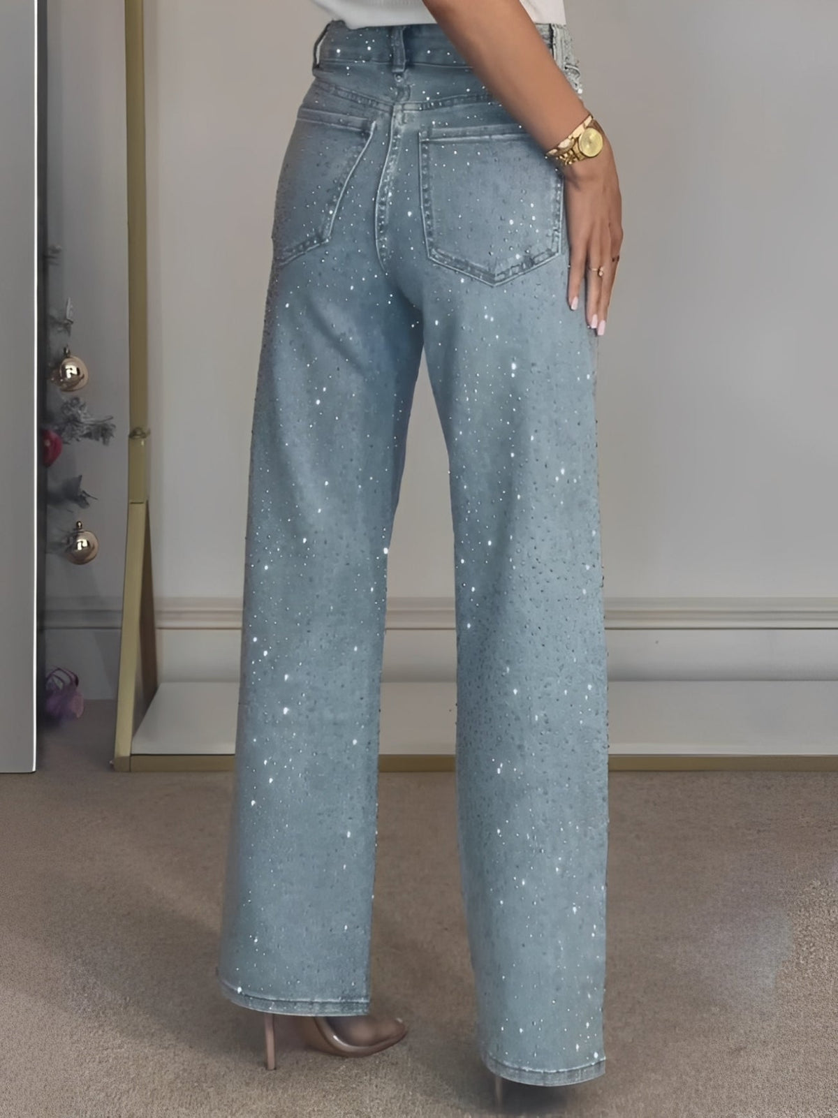Jean Femme Taille Haute avec Effet Brillant – Élégance Moderne et Look Tendance
