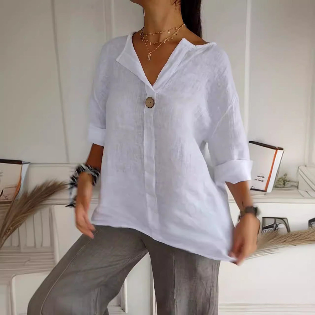 Blouse Élégante à Col V pour Femme – Confort Léger et Style Intemporel