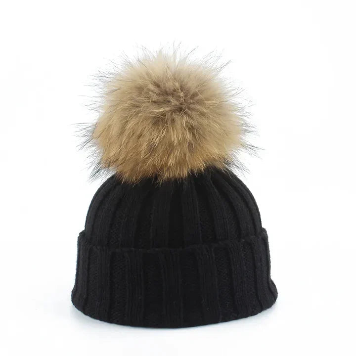 Bonnet Femme | Tricot Doux avec Pompon | Chaleur et Style Hivernal