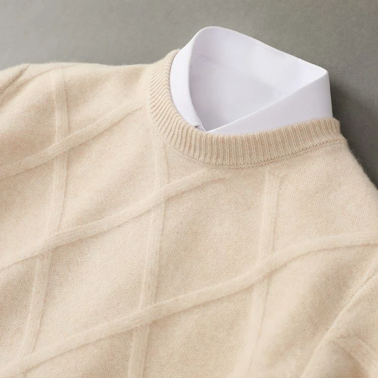 Pull Homme en Cachemire Structuré – Élégant, Confortable & Raffiné