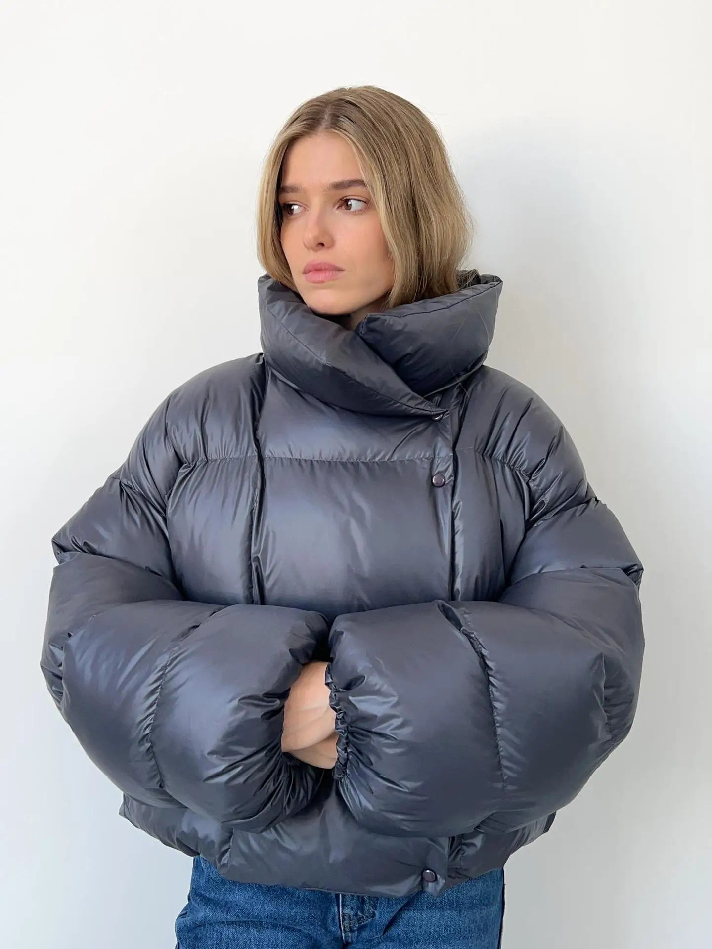 Veste Courte Matelassée Femme à Capuche | Chaleur et Style Urbain