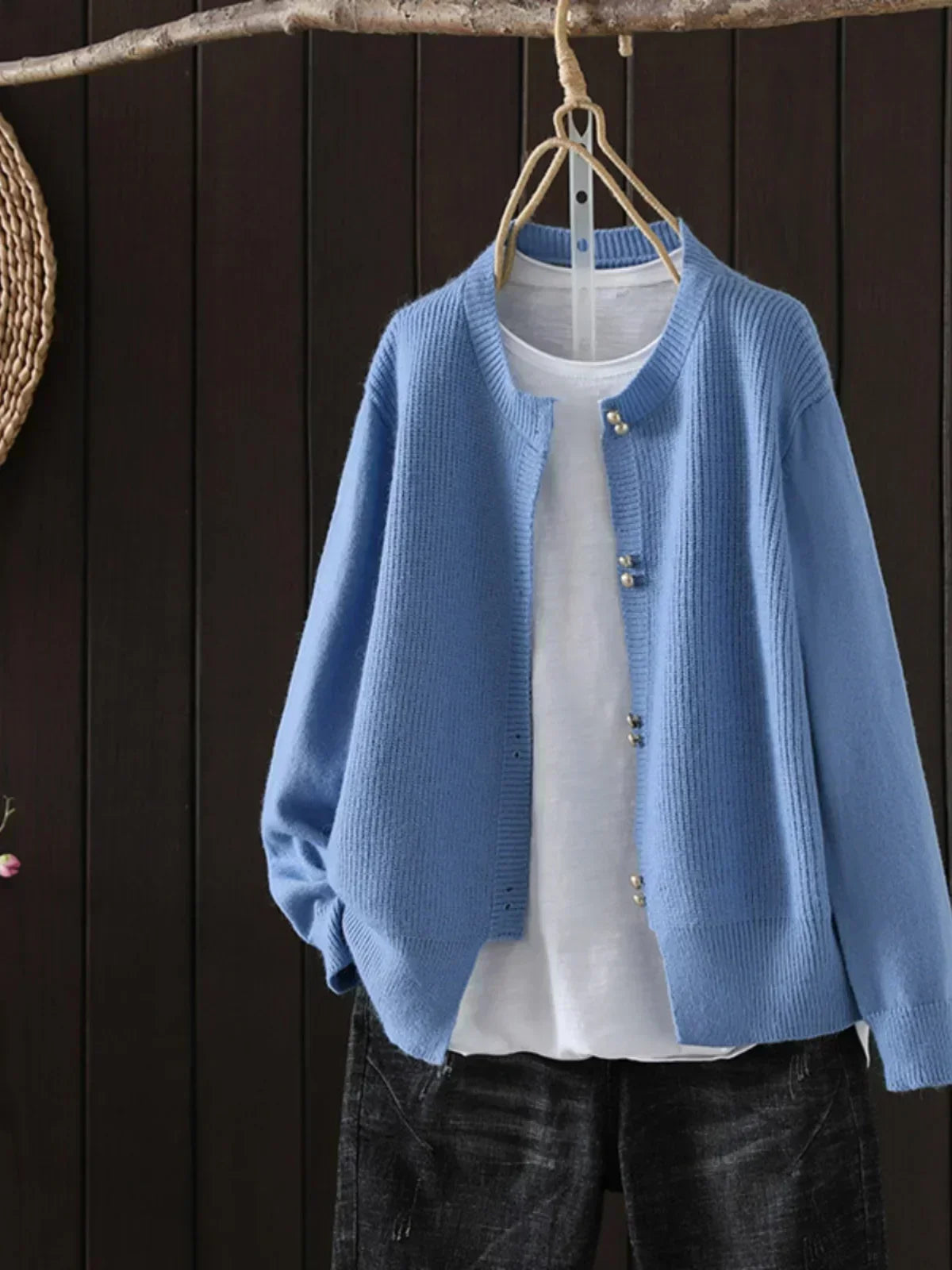 Gilet Femme Élégant | Boutons Perles et Tricot Doux