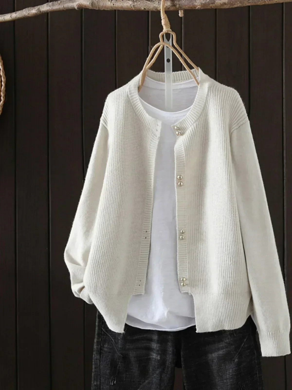 Gilet Femme Élégant | Boutons Perles et Tricot Doux