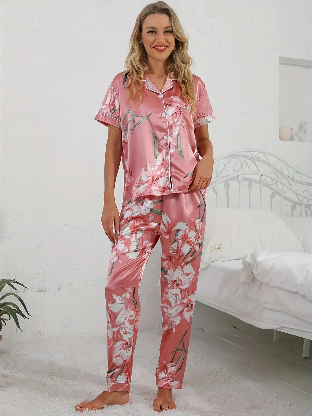 Marianne | Pyjama Femme 2 Pièces Rose avec Chemise Imprimé Floral et Pantalon Confortable