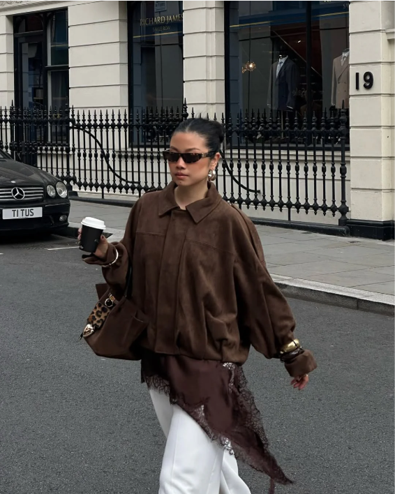 Velour Chic | Veste Oversize Femme en Velours pour Look Minimaliste Automnal