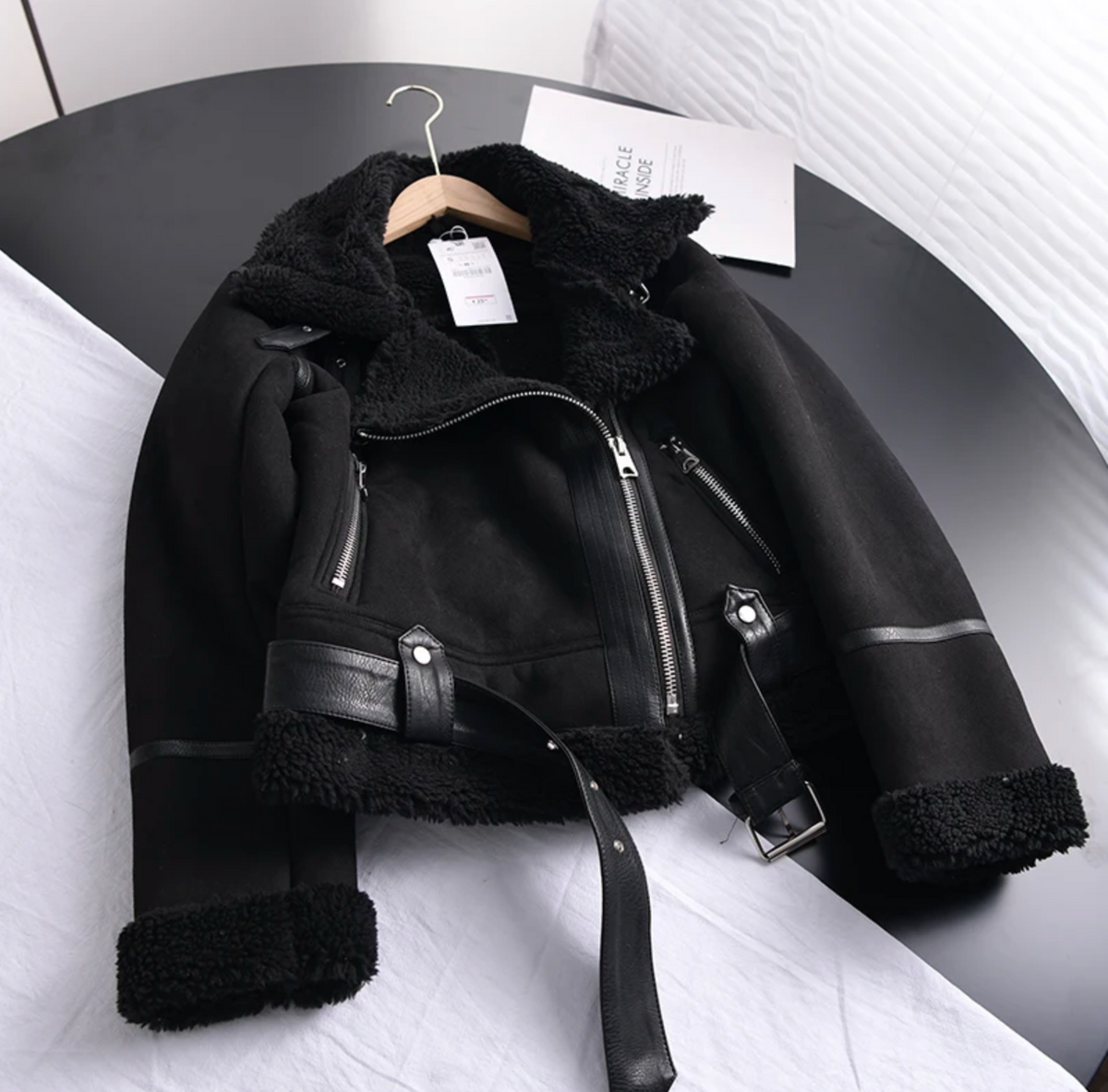 Amarine | Veste Biker Femme Courte avec Col, Fermeture Éclair et Doublure Chaude