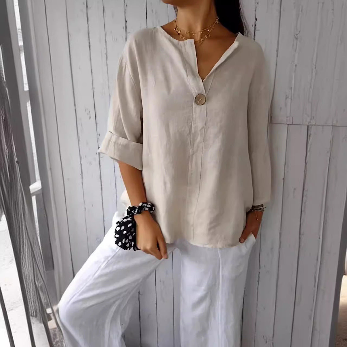 Blouse Élégante à Col V pour Femme – Confort Léger et Style Intemporel