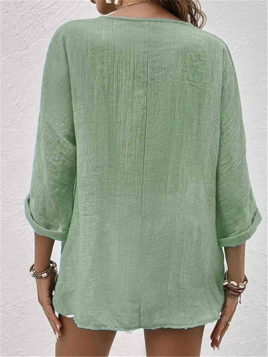Blouse Élégante à Col V – Style Classique & Confort Quotidien