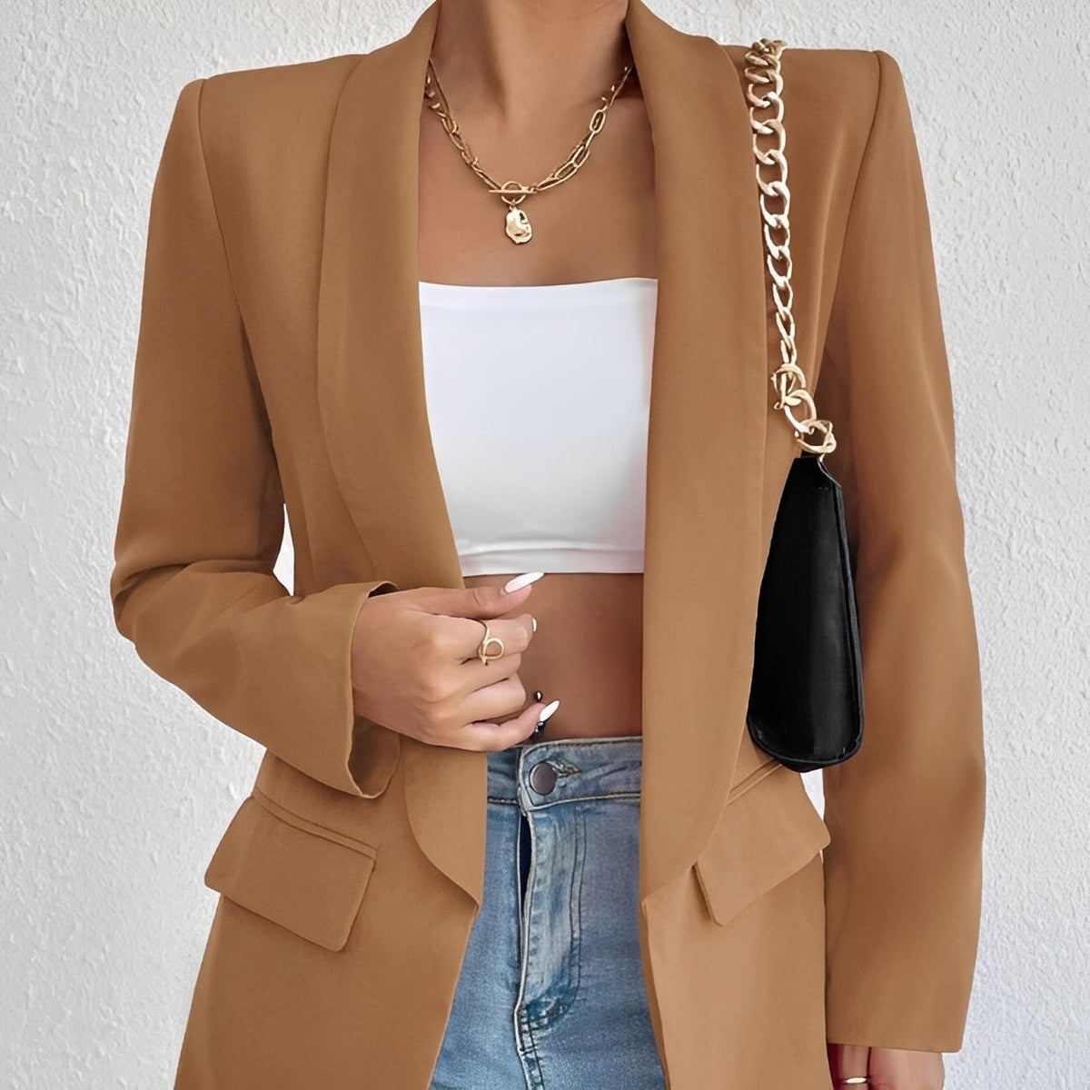 Blazer Femme Élégant – Silhouette Structurée et Style Intemporel