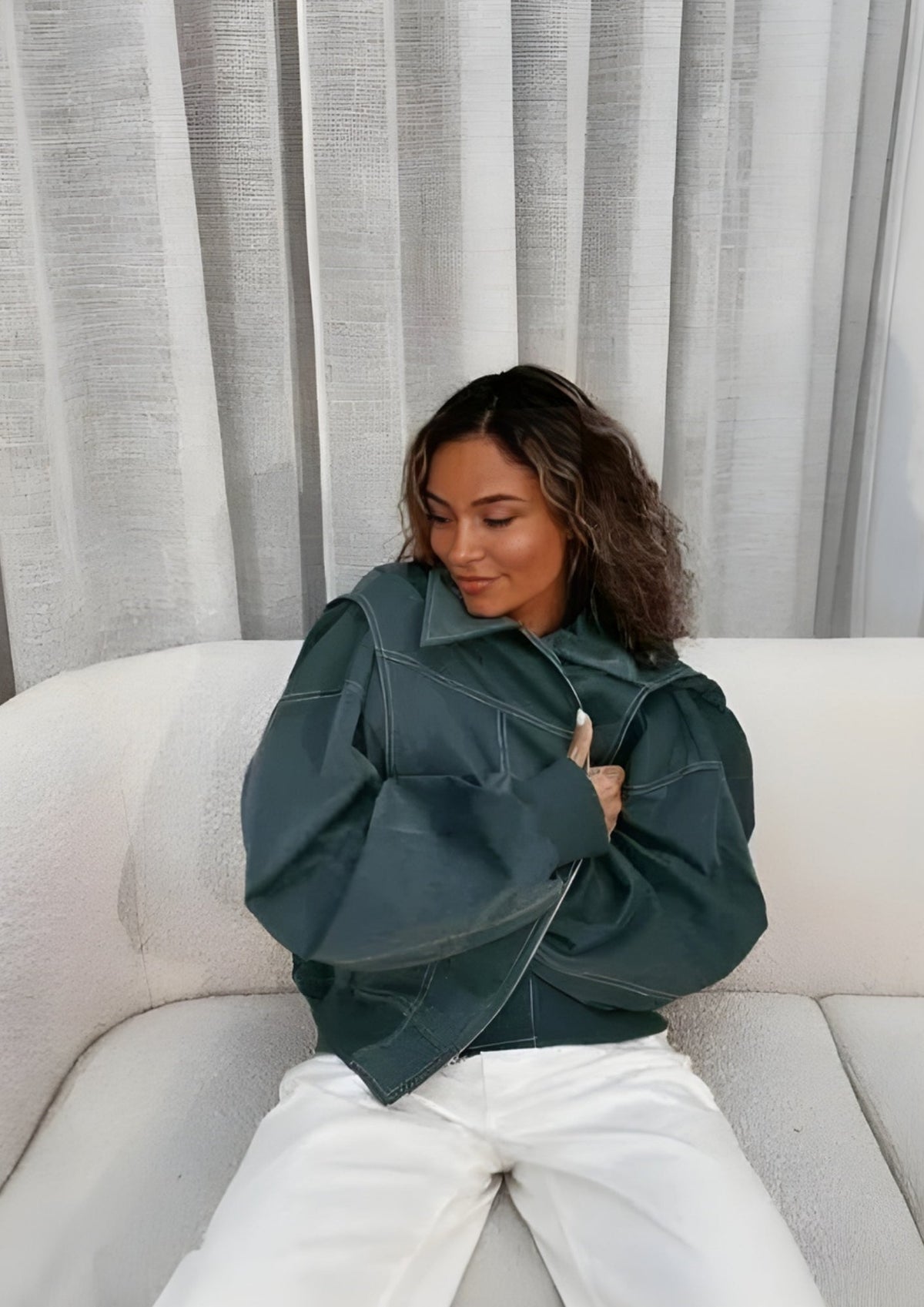 Veste Courte de Mi-Saison pour Femme – Style Moderne pour le Quotidien