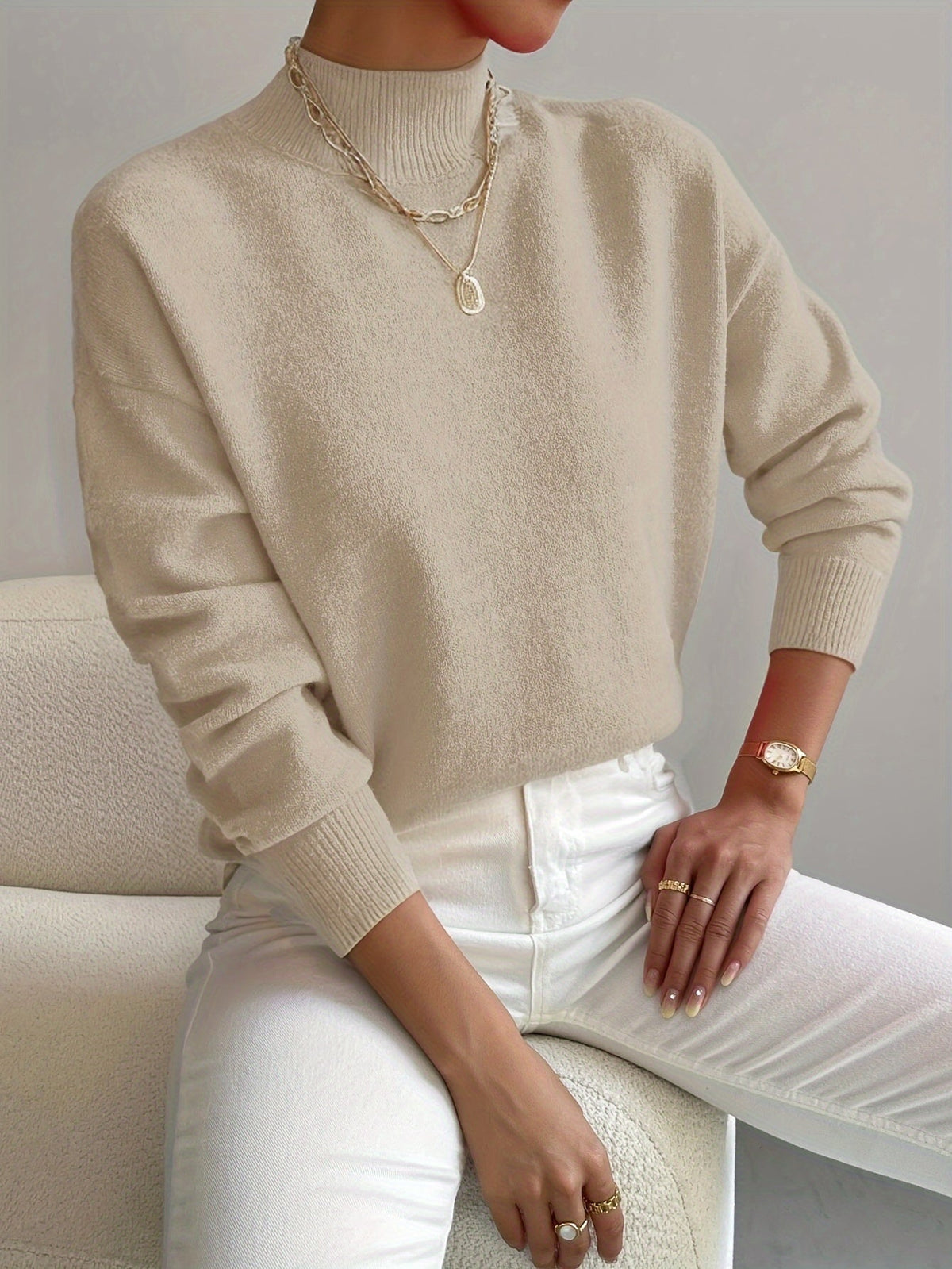 Pull Col Montant en Maille Fine pour Femme | Élégance Hivernale et Confort Moderne
