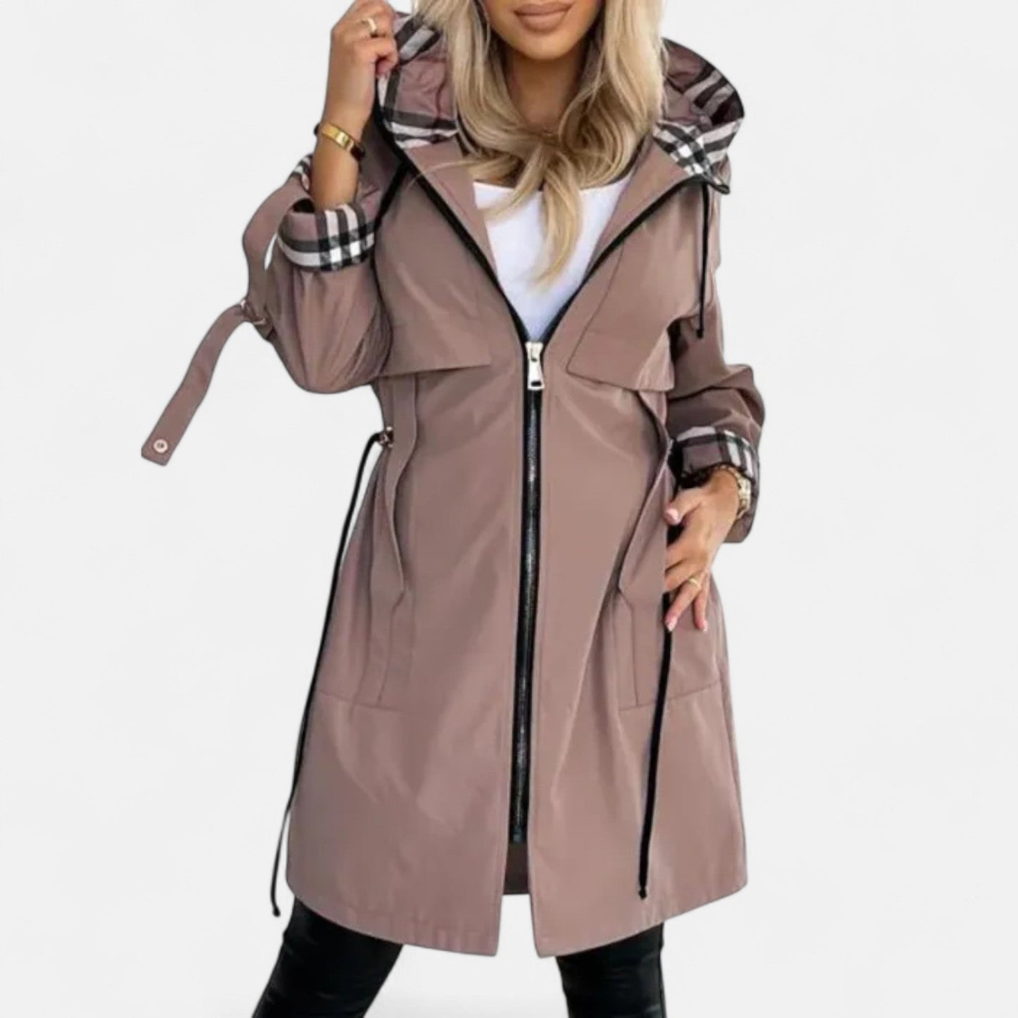 Veste Femme Légère de Mi-Saison avec Capuche | Coupe Féminine & Détails Carreaux