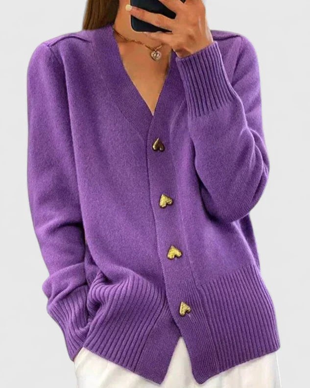 Cardigan Femme | Boutons Cœur Élégants et Confort Douillet