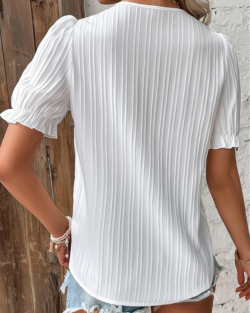 Blouse Structurée à Col V – Silhouette Élégante & Style Polyvalent