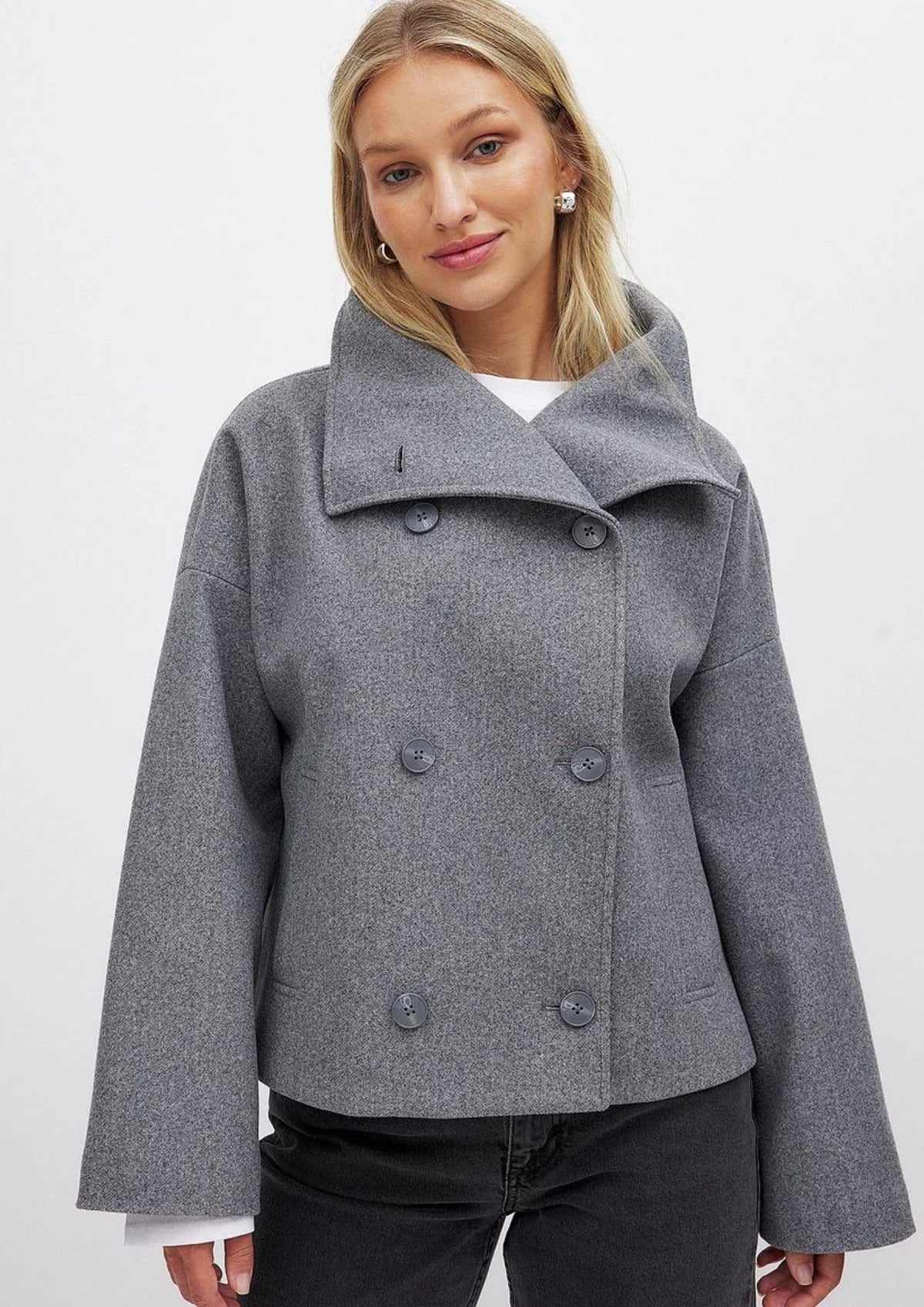 Veste de Mi-Saison pour Femme – Silhouette Moderne et Épurée