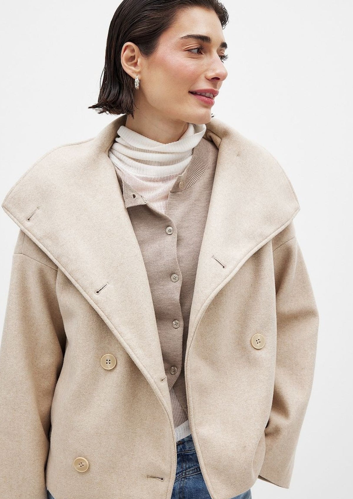 Veste de Mi-Saison pour Femme – Silhouette Moderne et Épurée